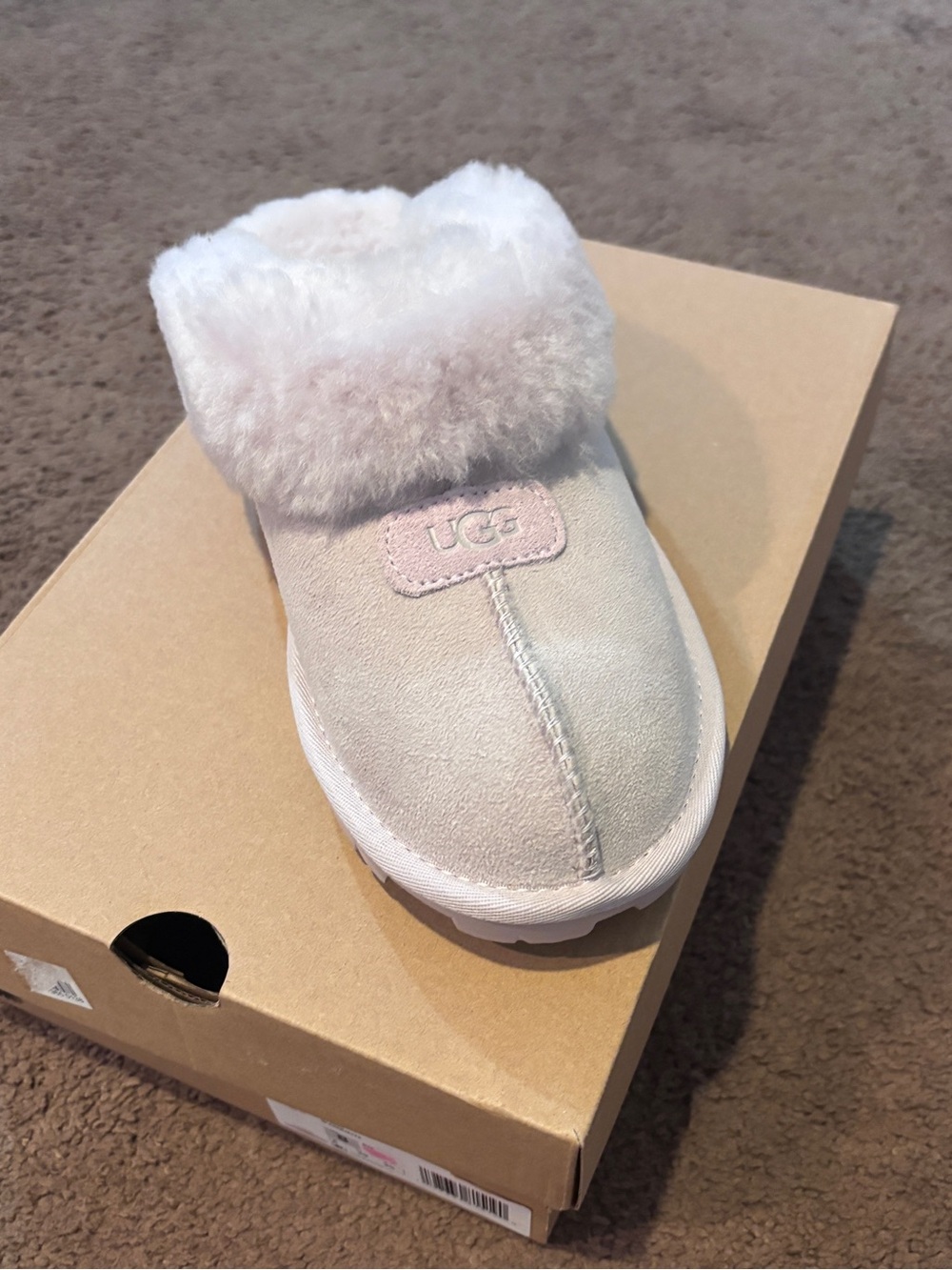 NWT UGG Coquette Genuine Shearling Lined Slipper